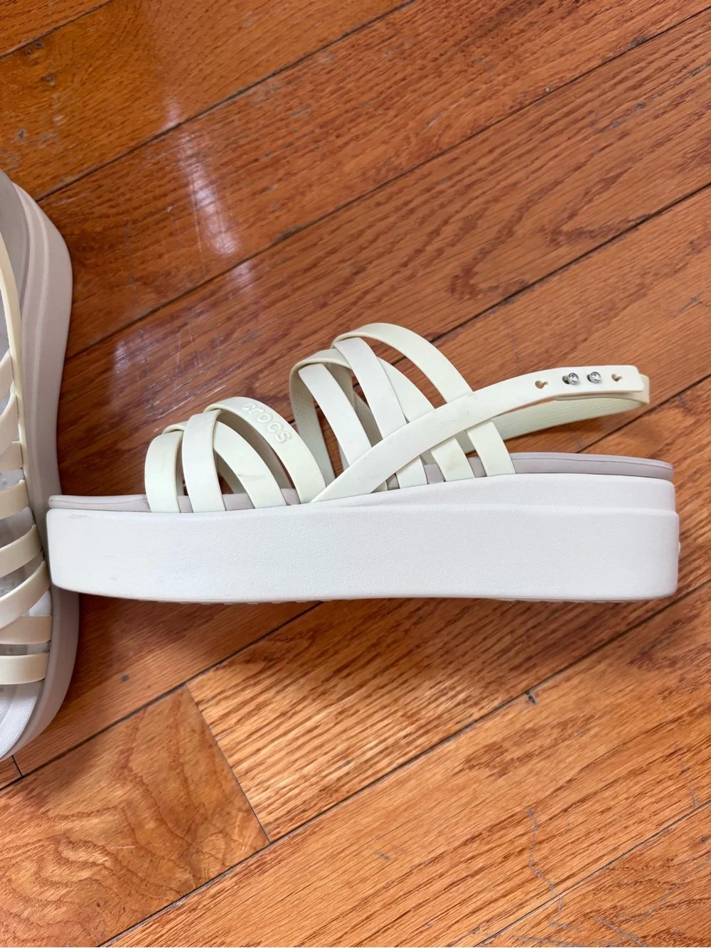 CROCS lightweight sandals
